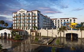 Courtyard By Marriott Anaheim Theme Park Entrance